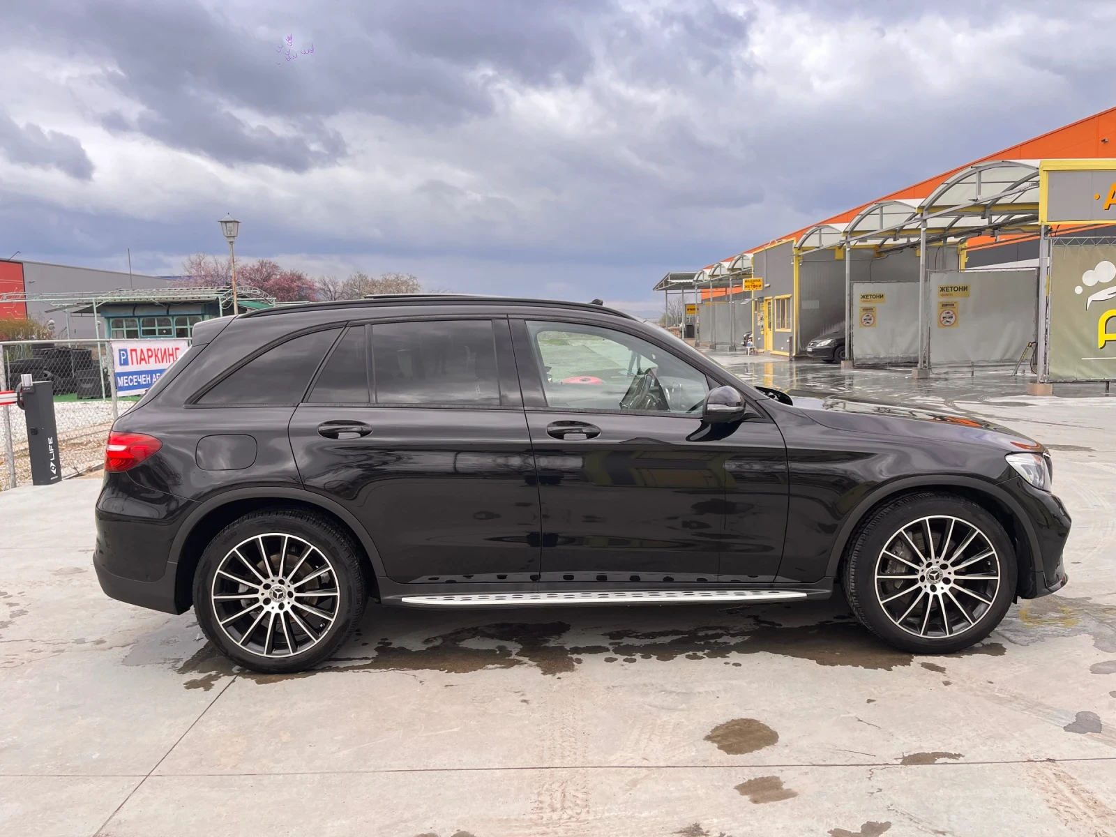 Mercedes-Benz GLC 220d/4matic/AMG Line/360 /Panorama, снимка 5 - Автомобили и джипове - 53870440