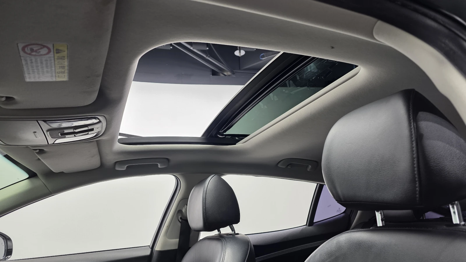 Kia Stinger 2.0T 2WD PLATINUM autogeorge.com, снимка 15 - Автомобили и джипове - 54121679