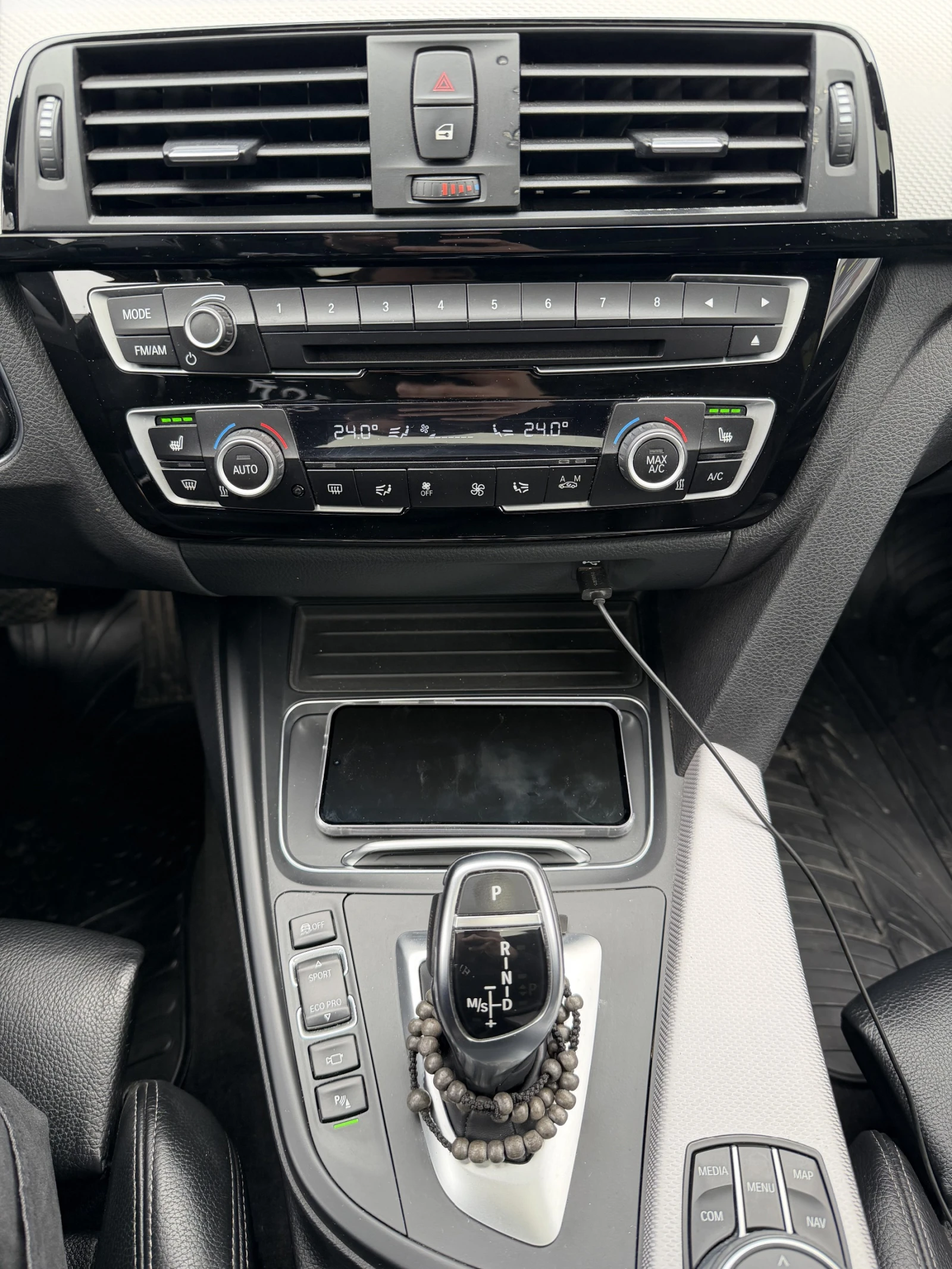 BMW 340 XI Hybrid Turbo / DS25 / 600+ , снимка 11 - Автомобили и джипове - 54205169