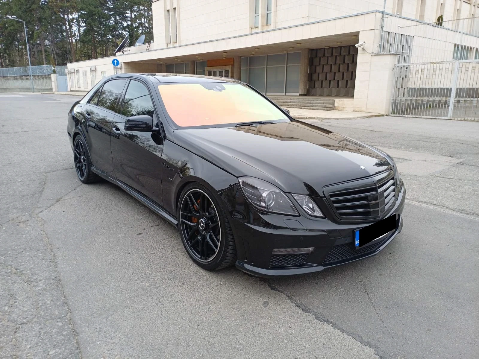 Mercedes-Benz E 63 AMG, снимка 7 - Автомобили и джипове - 55085228