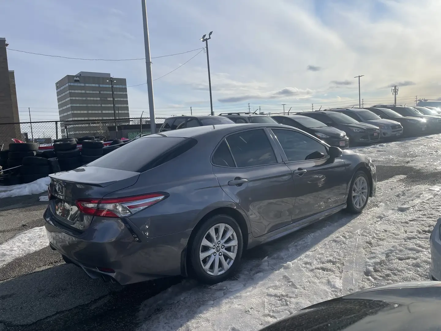 Toyota Camry SE, снимка 6 - Автомобили и джипове - 55197331