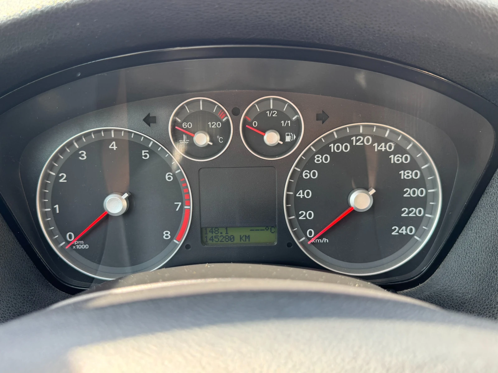 Ford Focus 1.6i 116 к.с., снимка 12 - Автомобили и джипове - 55308574