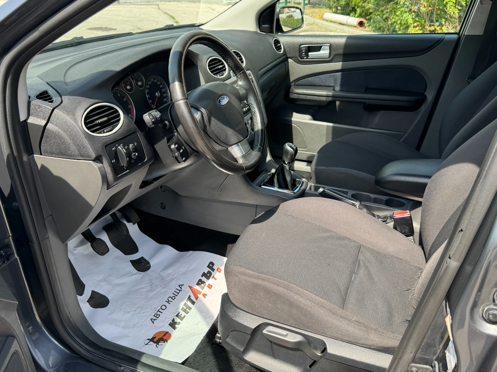 Ford Focus 1.6i 116 к.с., снимка 9 - Автомобили и джипове - 55308574