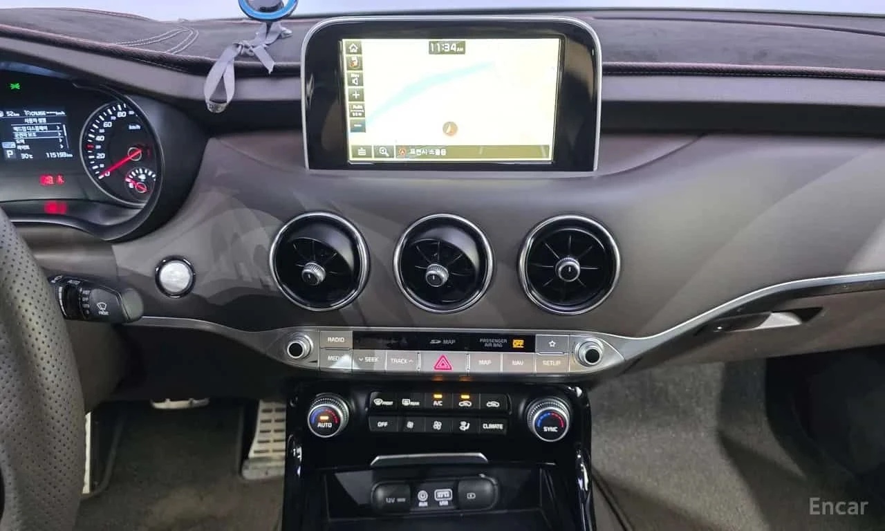 Kia Stinger * 3.3 Turbo AWD * ЦЕНА ДО БГ, снимка 9 - Автомобили и джипове - 55709472