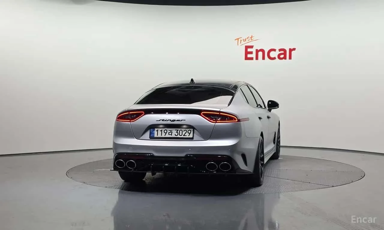 Kia Stinger * 3.3 Turbo AWD * ЦЕНА ДО БГ, снимка 4 - Автомобили и джипове - 55709472