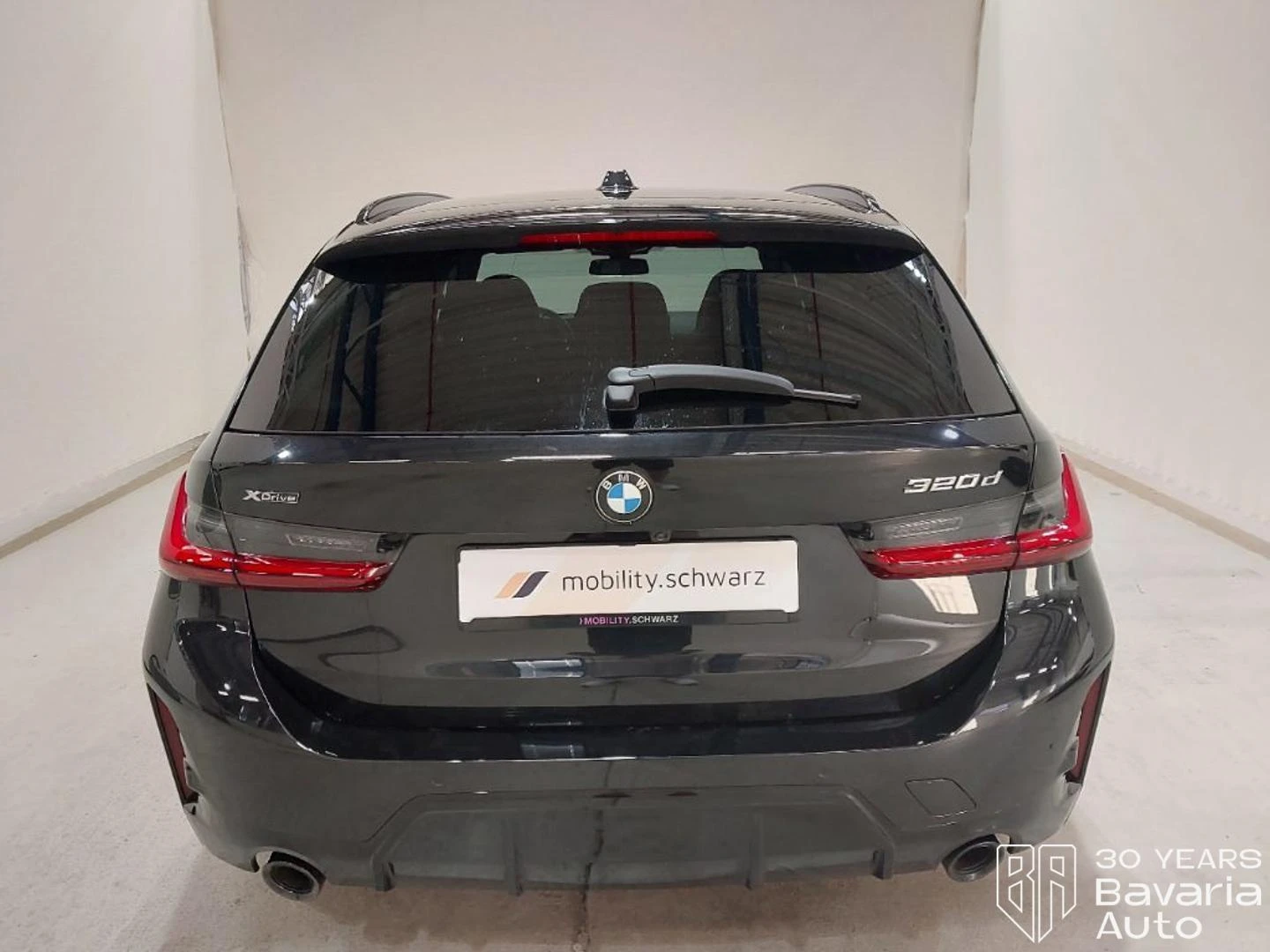BMW 320 d Touring xDrive M Sport Paket, снимка 3 - Автомобили и джипове - 55879109