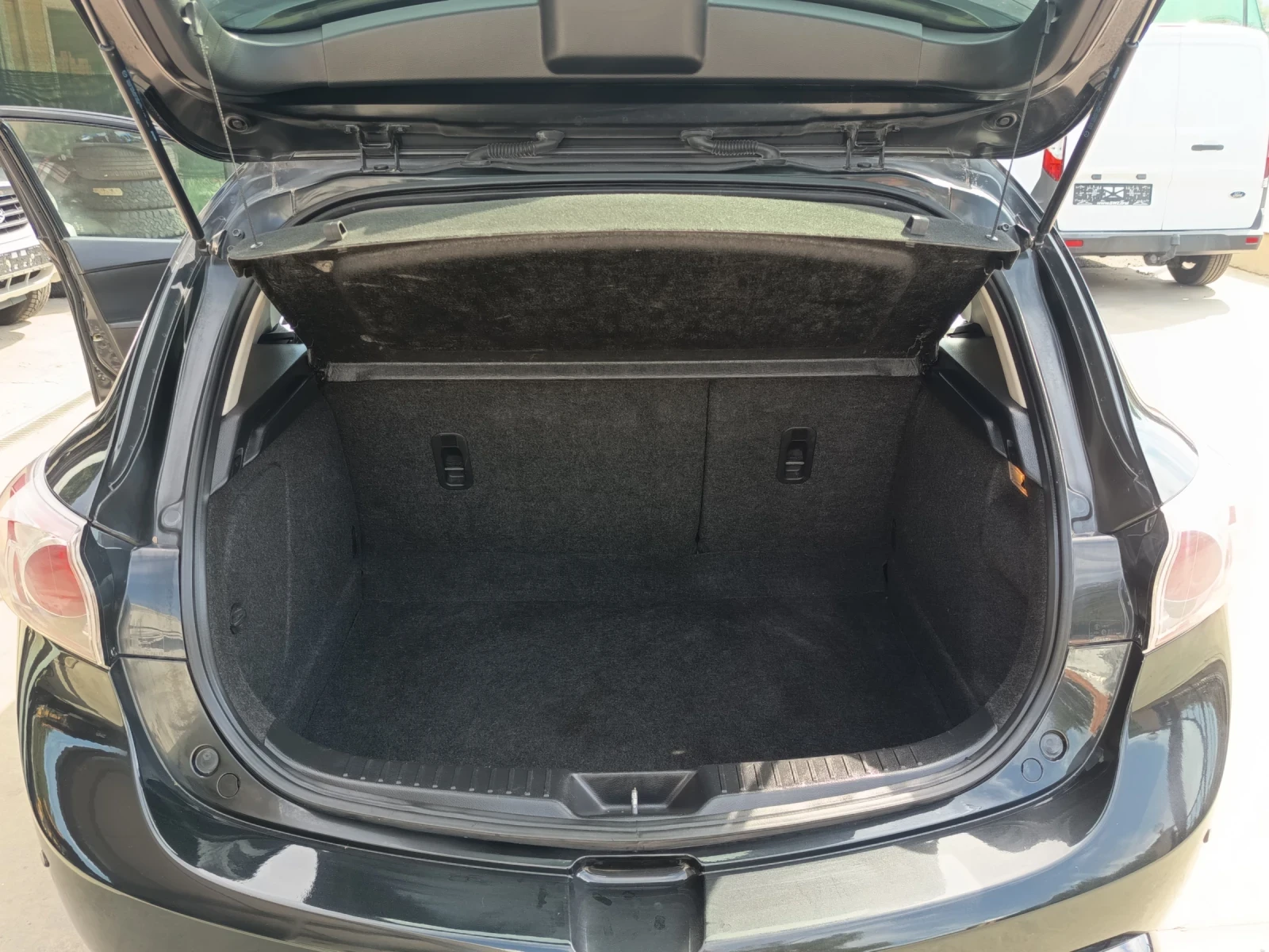 Mazda 3 1.6hdi 134�.��. | Mobile.bg � ����������� 12