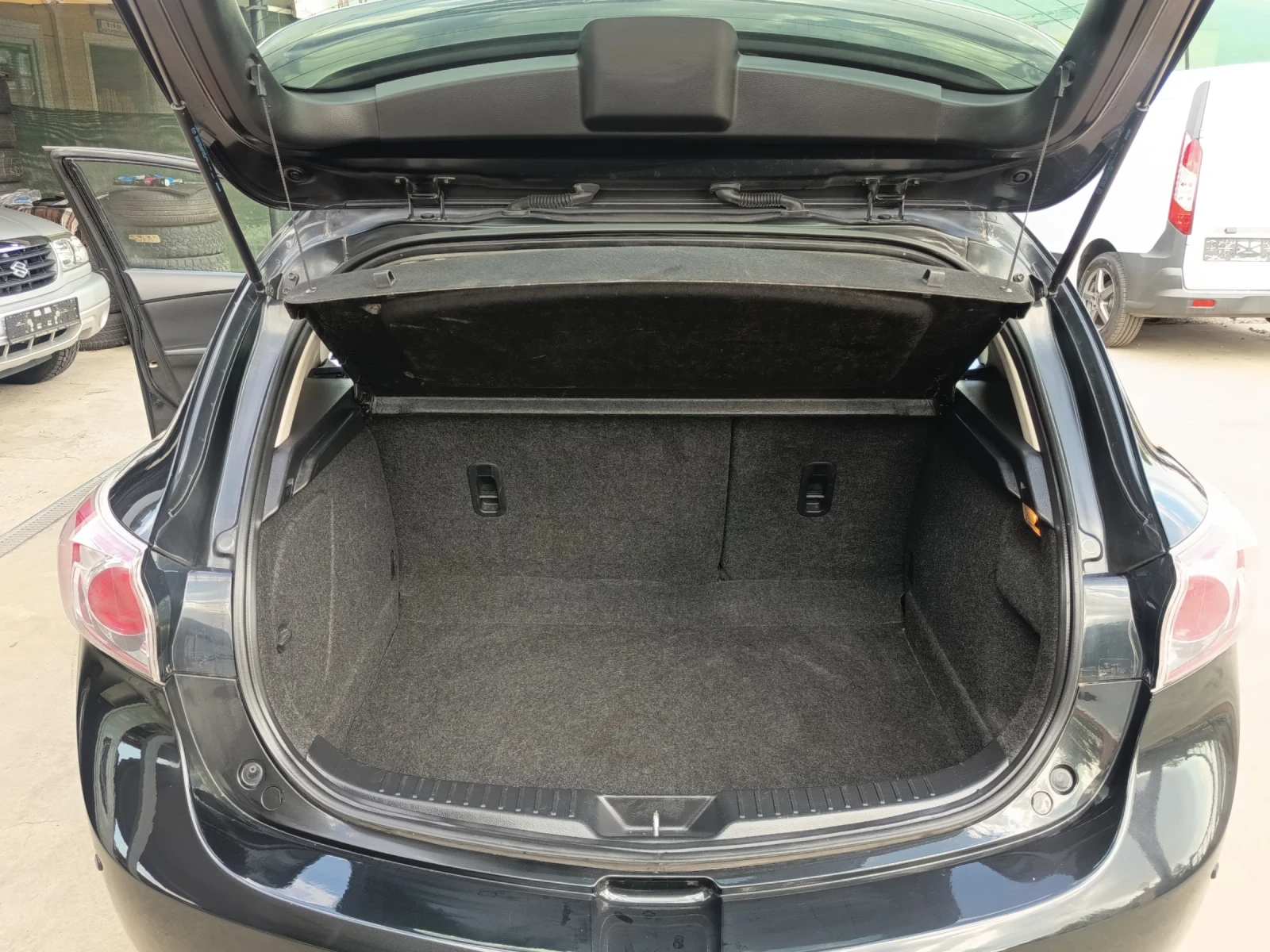 Mazda 3 1.6hdi 134х.км., снимка 12 - Автомобили и джипове - 55930120