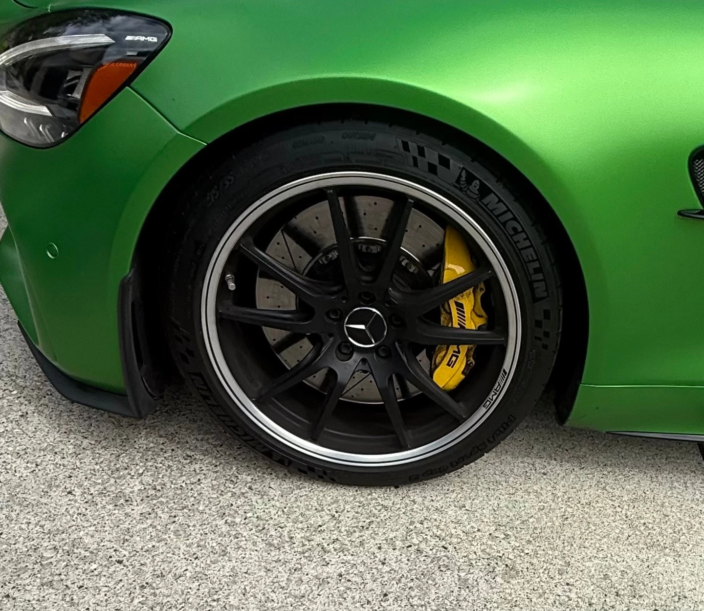 Mercedes-Benz AMG GT * R* БЕЗ ЗАБЕЛЕЖКА * ЦЕНА ДО БЪЛГАРИЯ, снимка 6 - Автомобили и джипове - 55962584