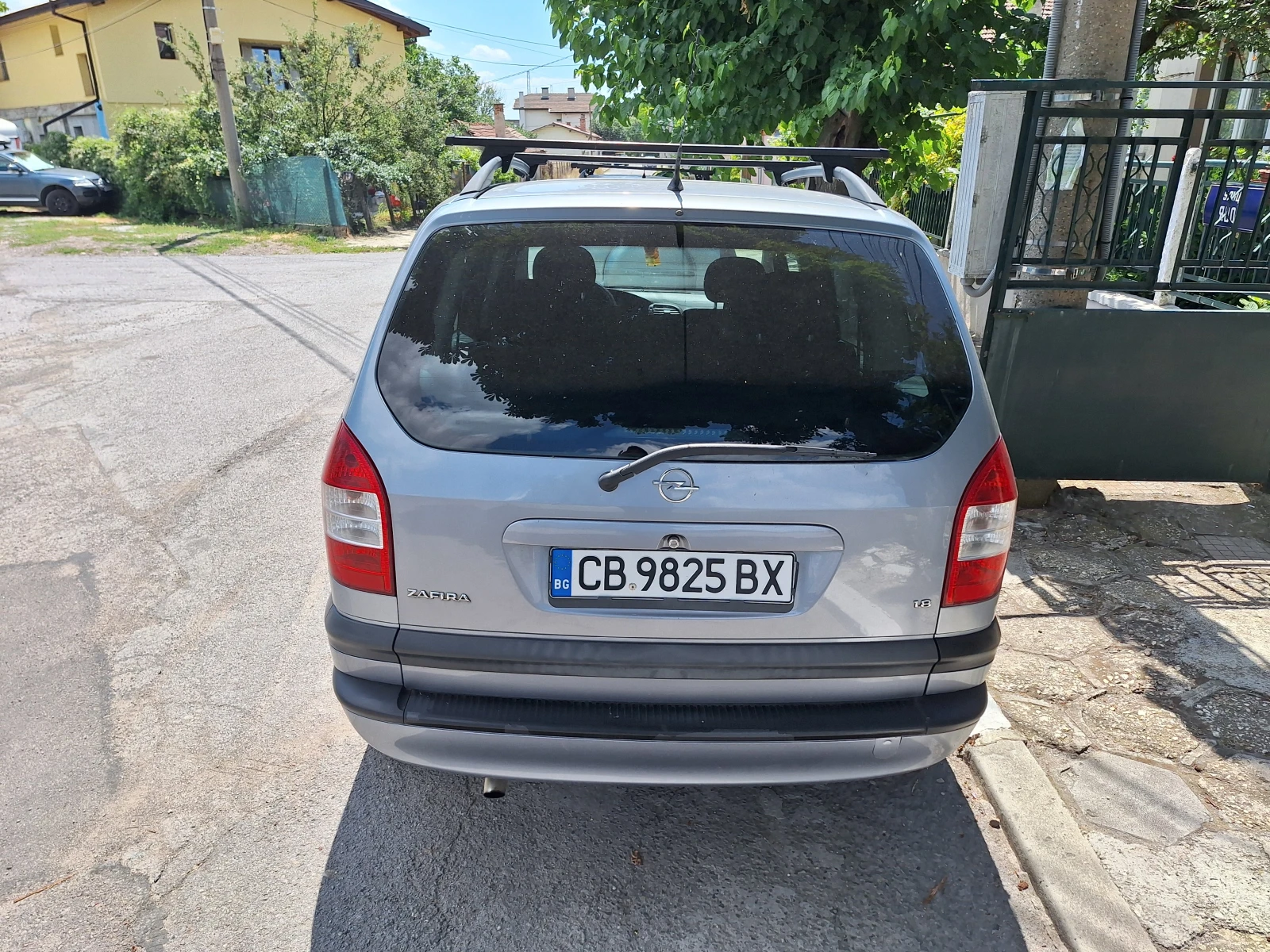 Opel Zafira, снимка 2 - Автомобили и джипове - 56011110