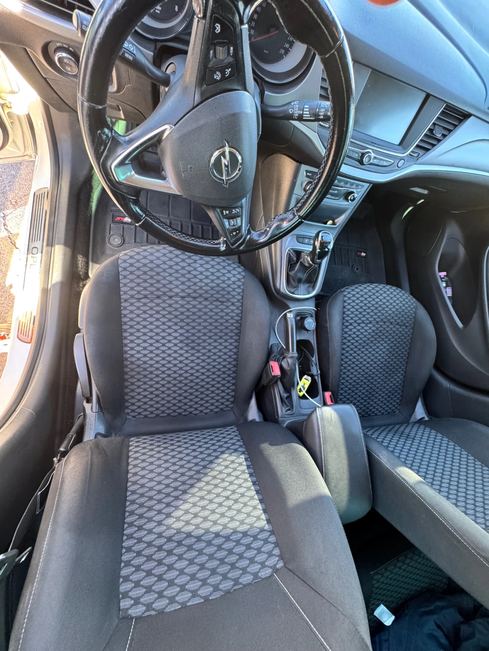 Opel Astra K, снимка 13 - Автомобили и джипове - 56361666
