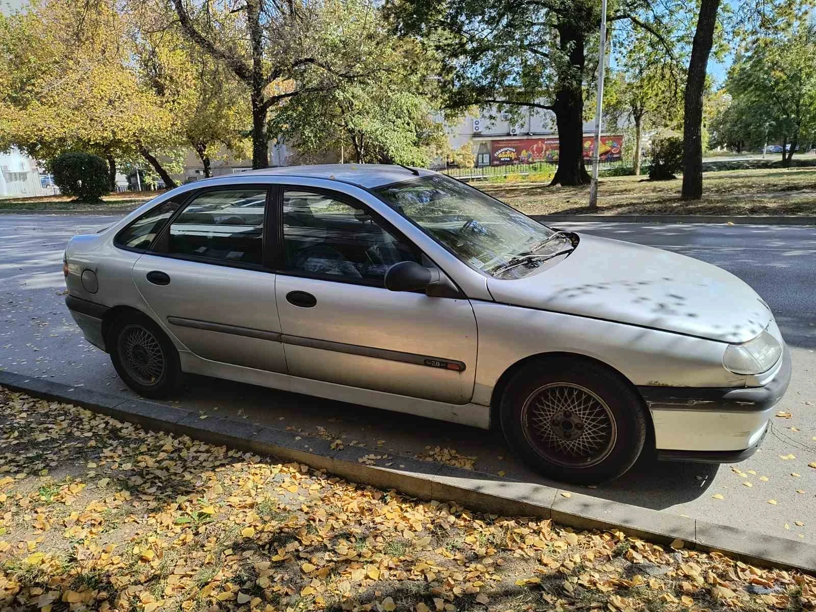 Renault Laguna, снимка 2 - Автомобили и джипове - 56642740