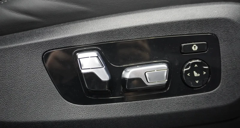 BMW X6 M Competition 4.4 TwinTurbo xDrive, снимка 10 - Автомобили и джипове - 52838934