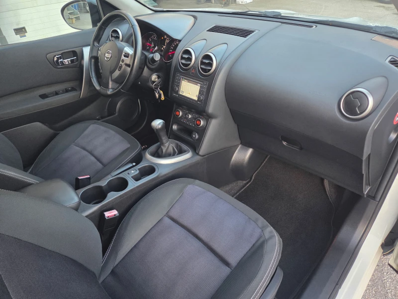 Nissan Qashqai 1.6i-ECO/GPL+ /Navi/Камера, снимка 14 - Автомобили и джипове - 52849565