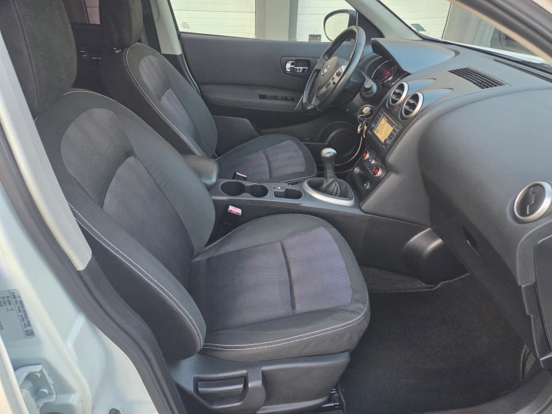 Nissan Qashqai 1.6i-ECO/GPL+ /Navi/Камера, снимка 15 - Автомобили и джипове - 52849565