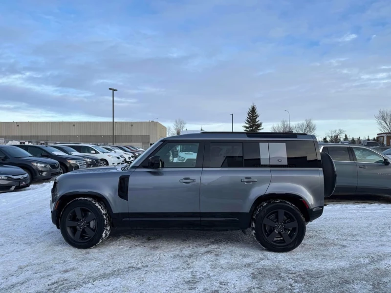 Land Rover Defender * 110 X Dynamic SE AWD * CARFAX * БЕЗ ПЪРВОНАЧАЛНА, снимка 2 - Автомобили и джипове - 52968462