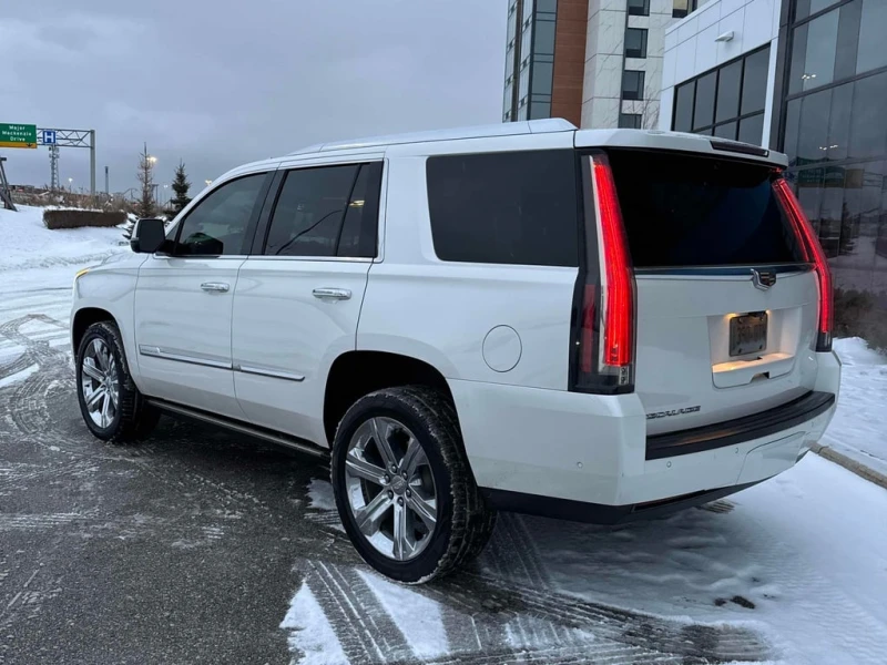 Cadillac Escalade * Premium Luxury * CARFAX * БЕЗ ПЪРВОНАЧАЛНА ВНОСК, снимка 10 - Автомобили и джипове - 53032939