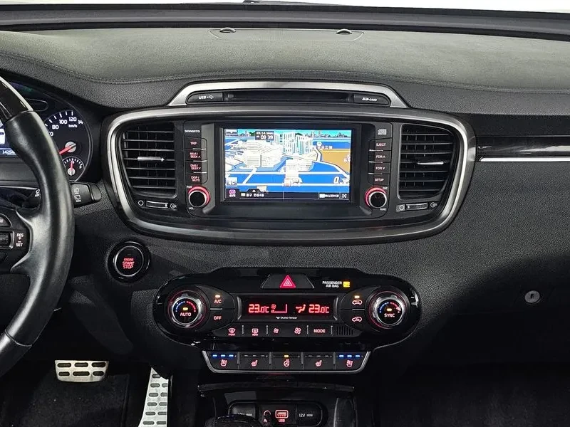 Kia Sorento 2.2 CRDI 4WD - ���� 30% ����� | Mobile.bg � ����������� 14