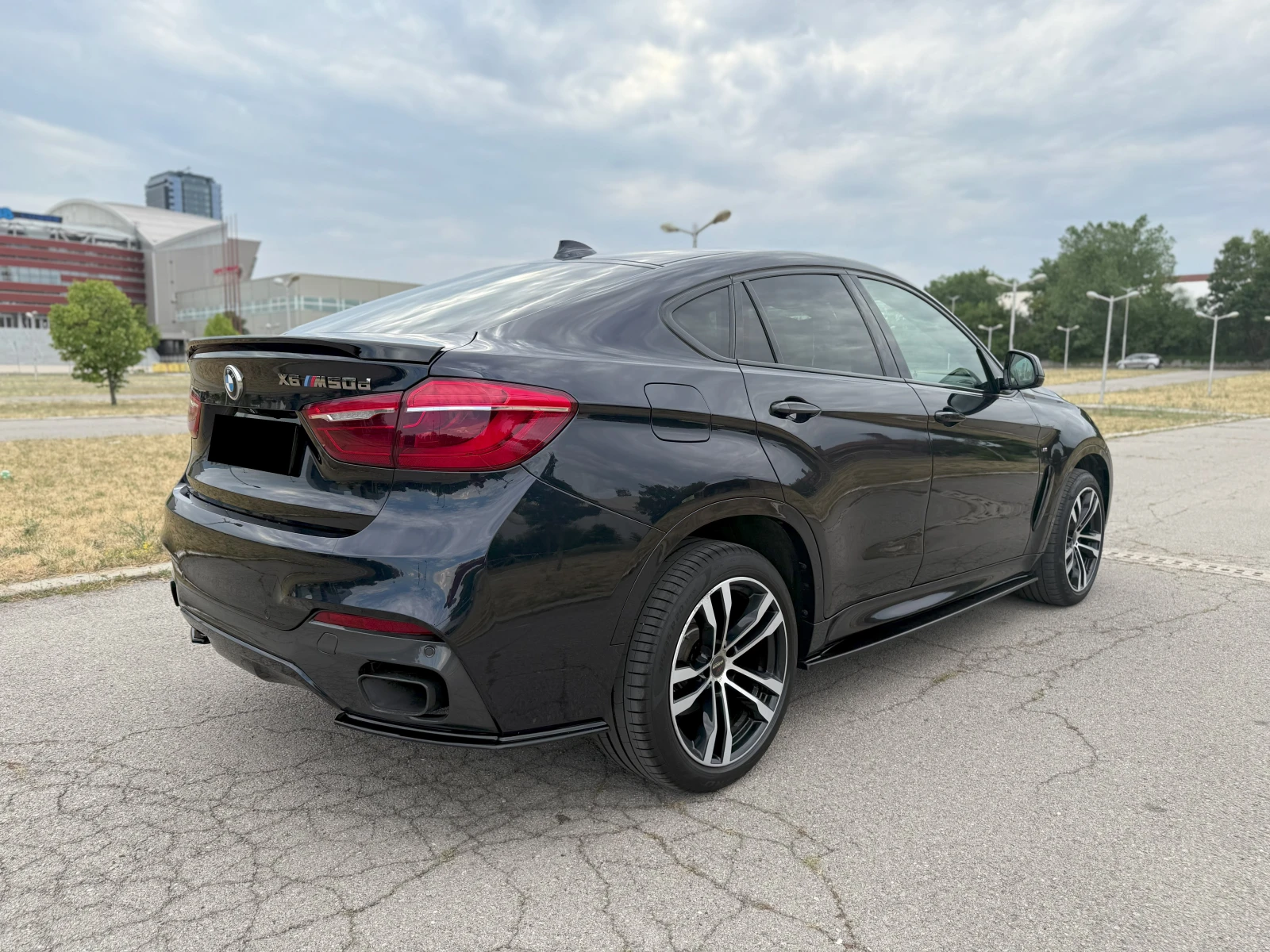 BMW X6 M50d - изображение 4