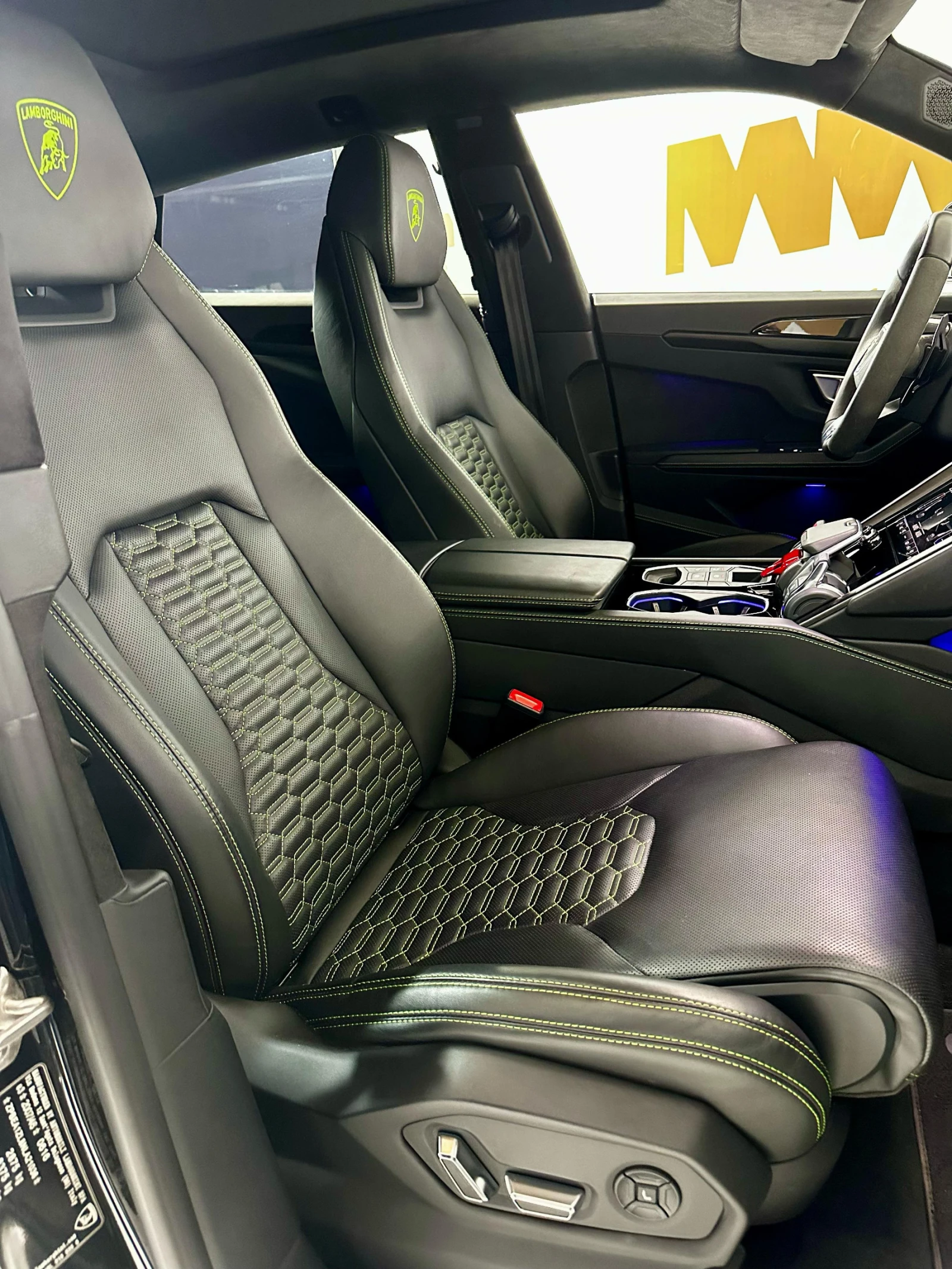 Lamborghini Urus Pano* HuD* Bang&Olufsen - изображение 8