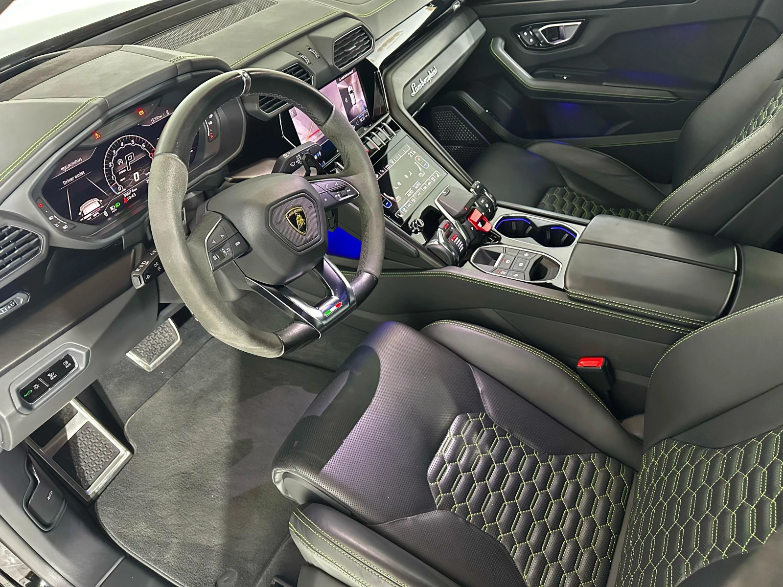 Lamborghini Urus Pano* HuD* Bang&Olufsen - изображение 6
