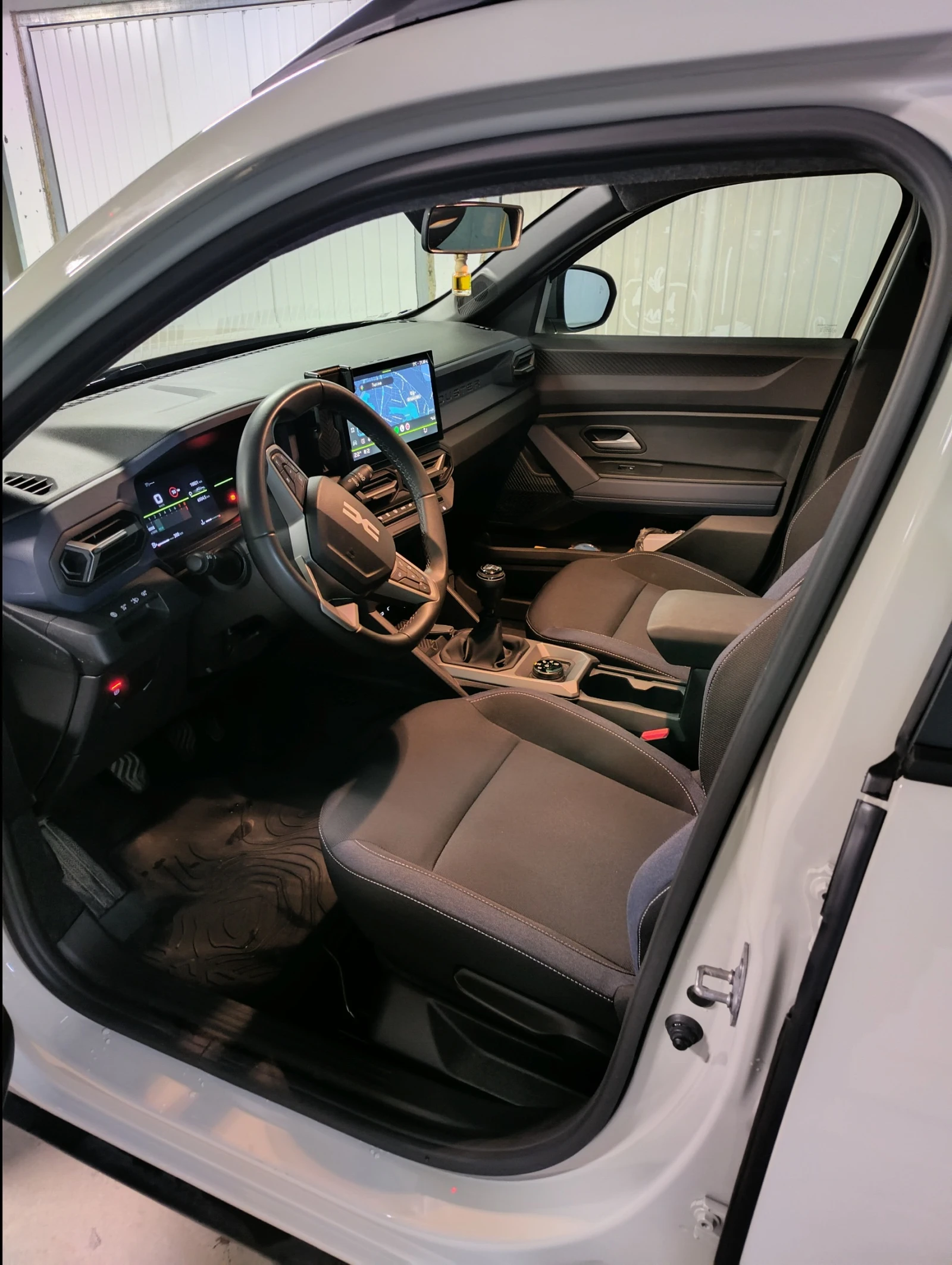 Dacia Duster Journey 4X4 - изображение 10