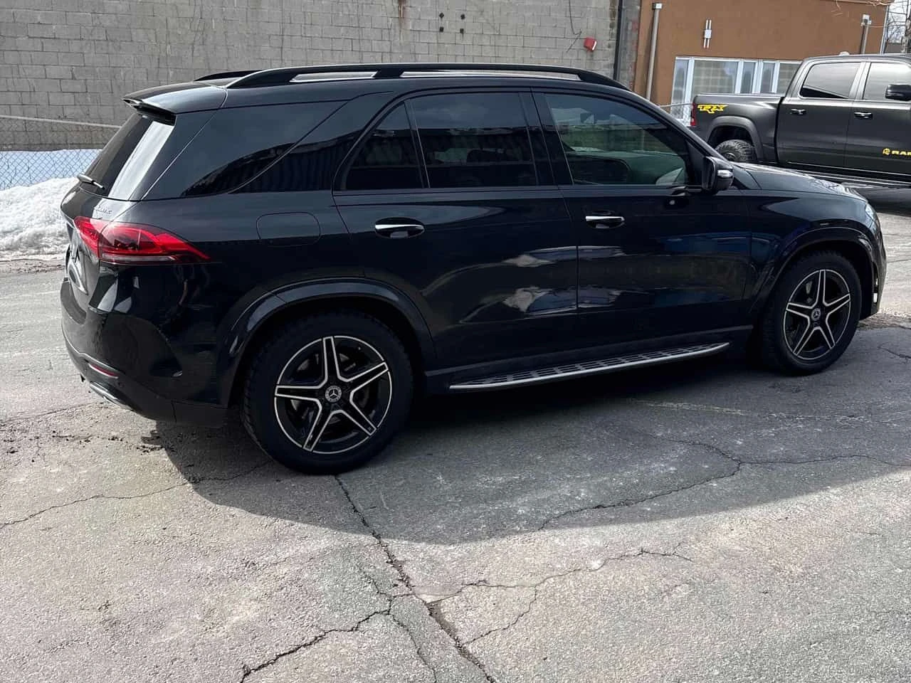 Mercedes-Benz GLE 350  * CARFAX * 360 * BURMESTER * ПОДГРЕВИ - изображение 3