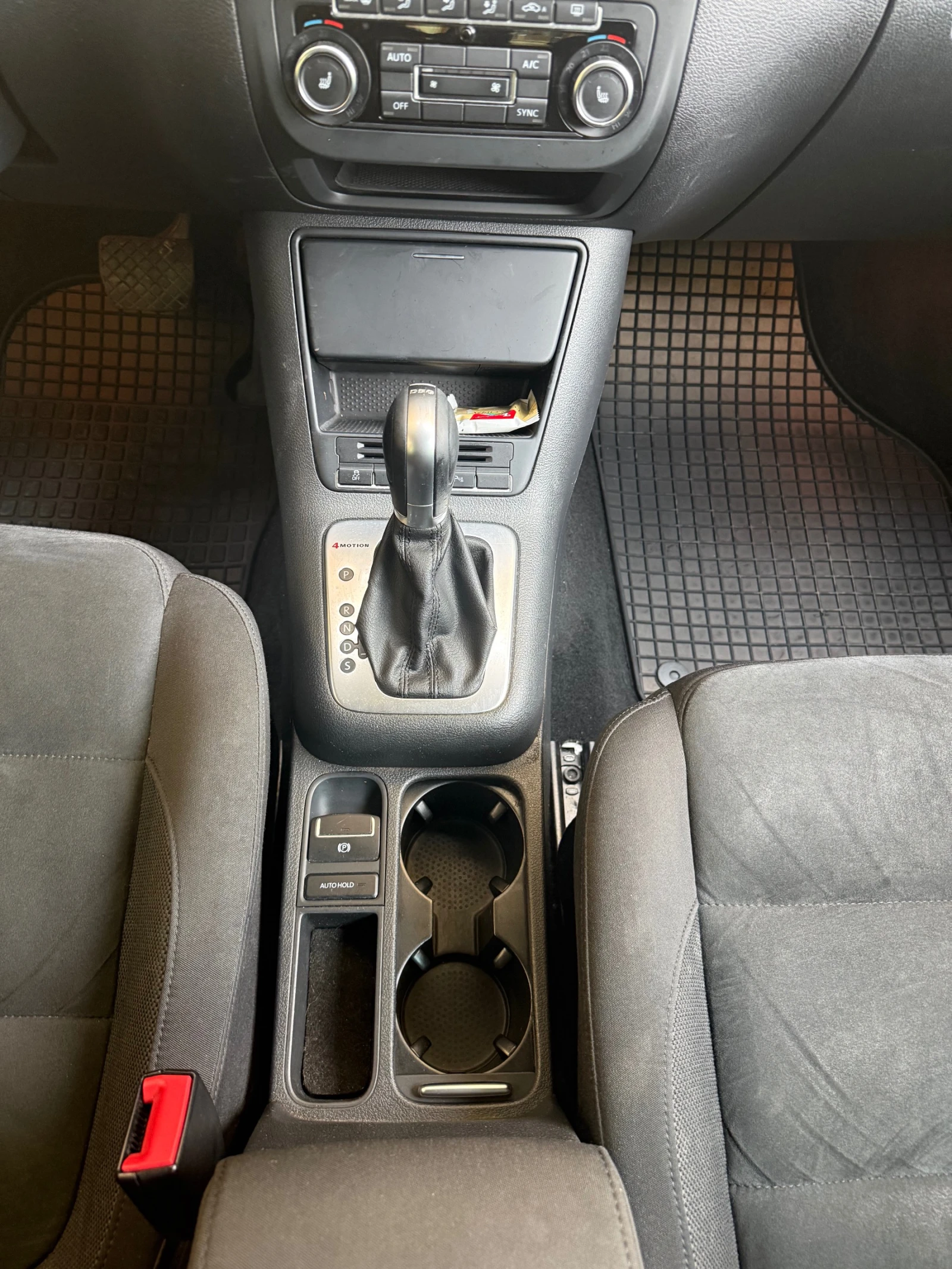 VW Tiguan Facelift, снимка 9 - Автомобили и джипове - 54663599