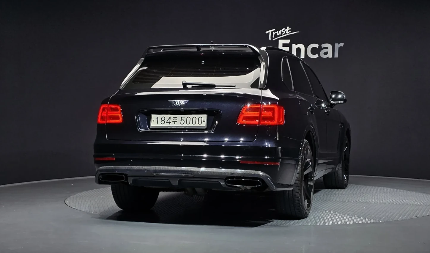 Bentley Bentayga W12 FULL, снимка 2 - Автомобили и джипове - 54835422