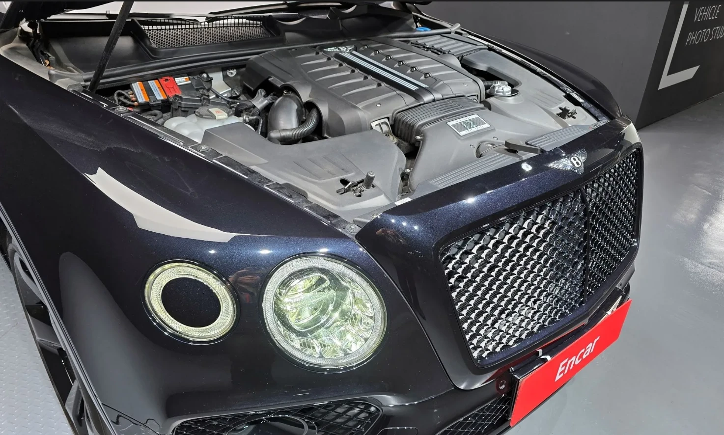 Bentley Bentayga W12 FULL, снимка 4 - Автомобили и джипове - 54835422