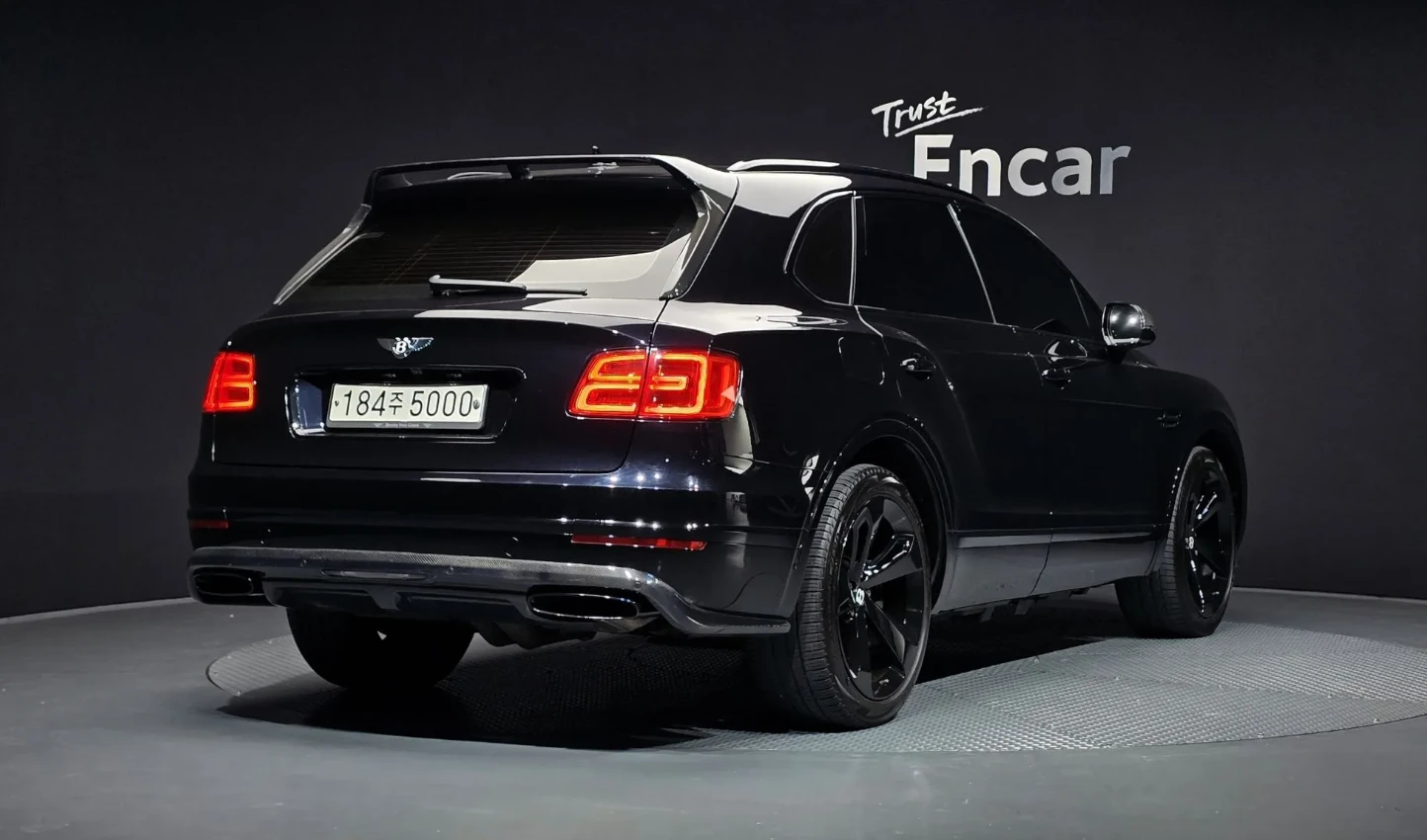 Bentley Bentayga W12 FULL, снимка 3 - Автомобили и джипове - 54835422