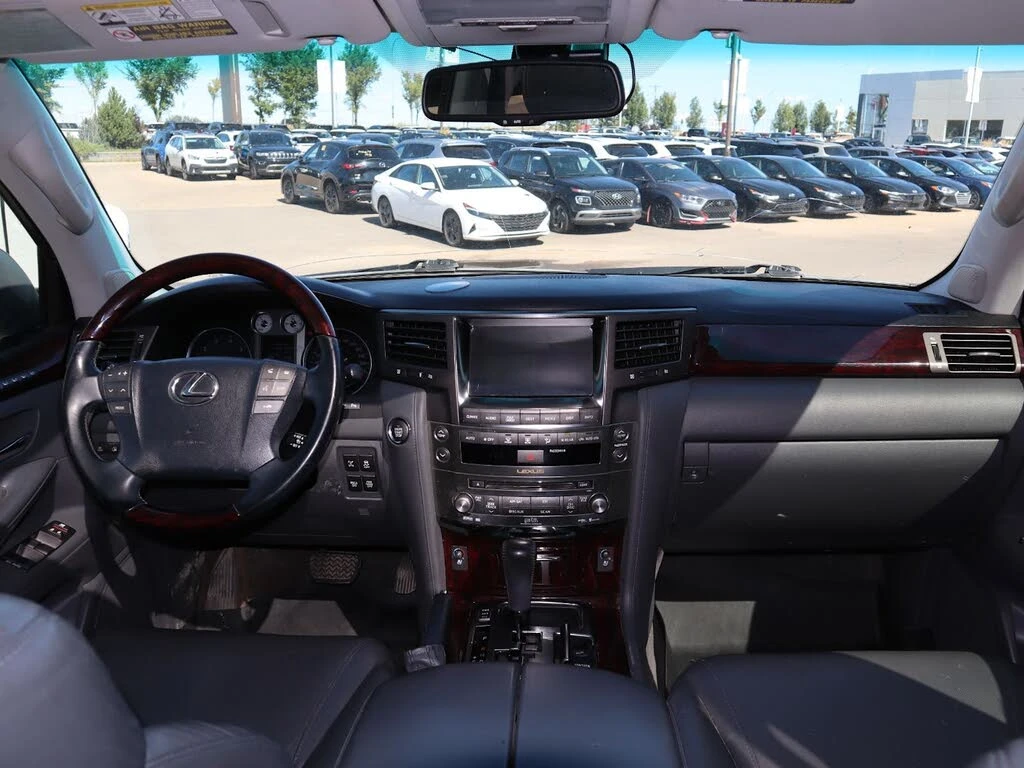 Lexus LX 570 MARK LEV* КАМЕРА* ОБДУХВАНЕ* ШИБИДАХ* КРАЙНА ЦЕНА, снимка 11 - Автомобили и джипове - 55942552
