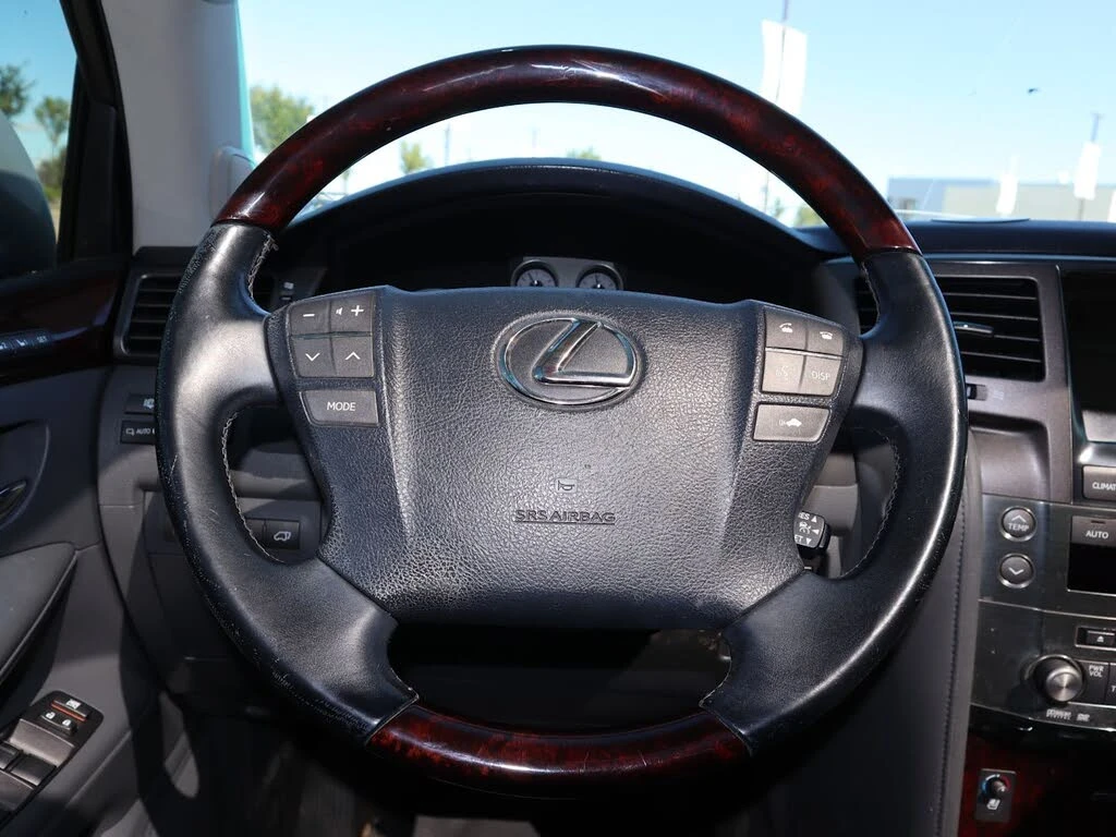 Lexus LX 570 MARK LEV* КАМЕРА* ОБДУХВАНЕ* ШИБИДАХ* КРАЙНА ЦЕНА, снимка 12 - Автомобили и джипове - 55942552