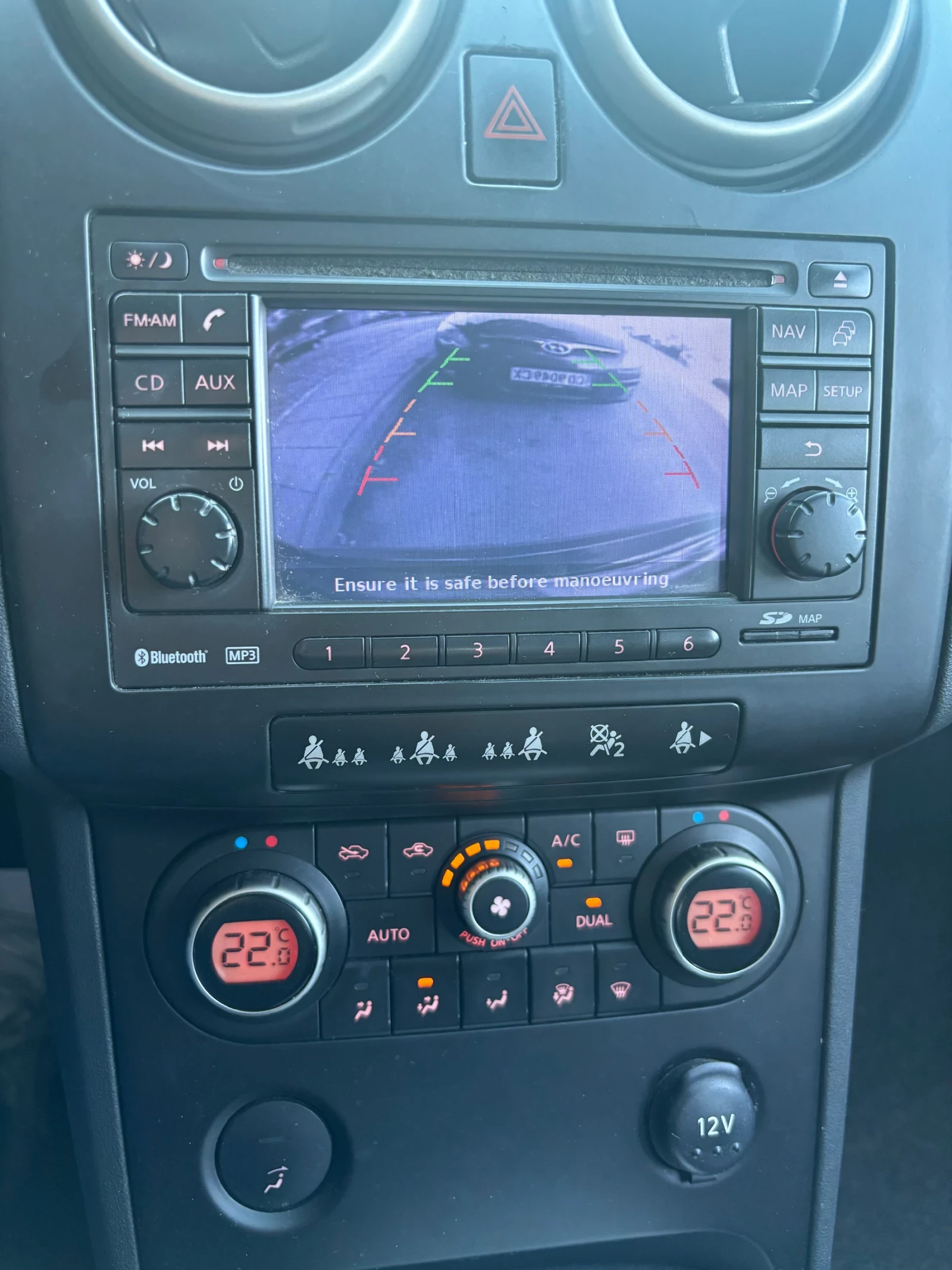 Nissan Qashqai, снимка 9 - Автомобили и джипове - 56167709