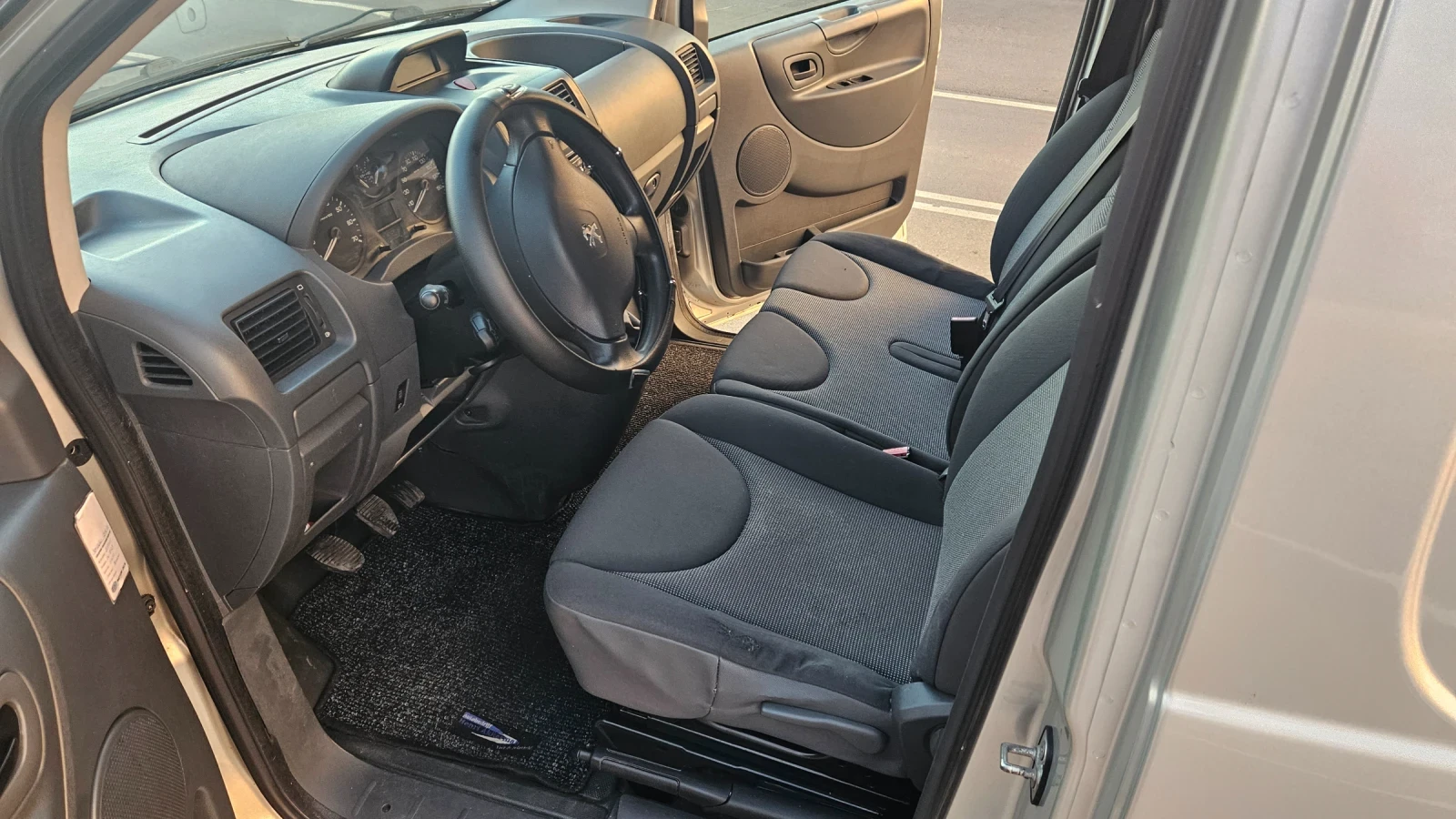 Peugeot Expert 2.0HDI | Mobile.bg � ����������� 9