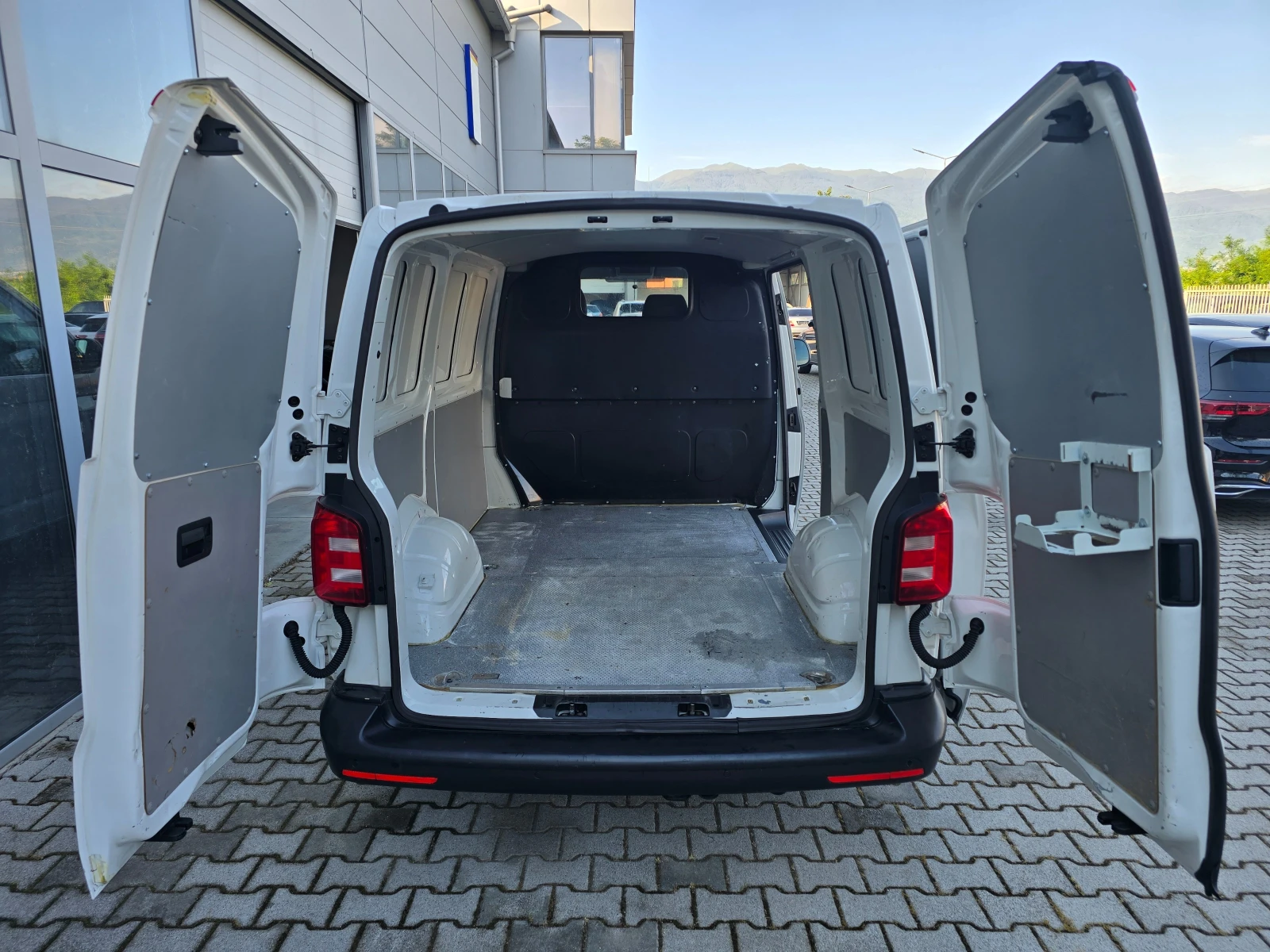 VW T6 2.0 ТDi 150к.с !! EURO6D !!!, снимка 13 - Бусове и автобуси - 54948675