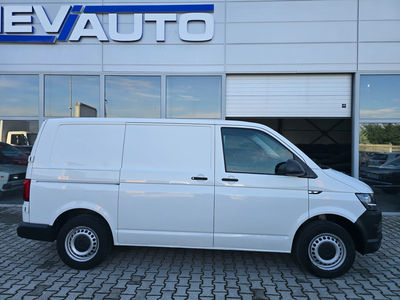 VW T6 2.0 ТDi 150к.с !! EURO6D !!!, снимка 2 - Бусове и автобуси - 54948675