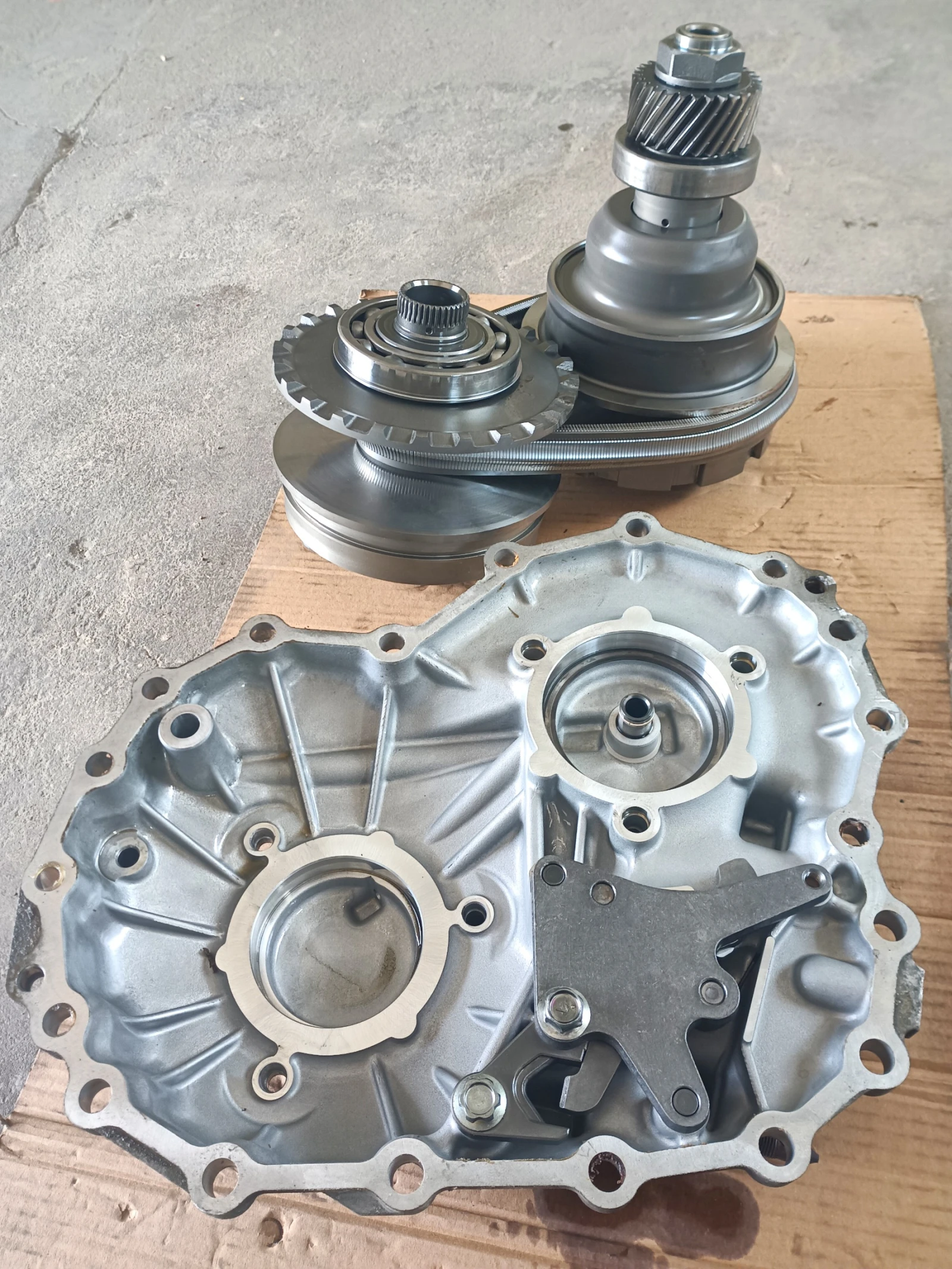 CVT      Mitsubishi Outlander 2.4  | Mobile.bg   3