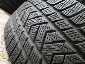 Гуми Зимни 285/40R22, снимка 4