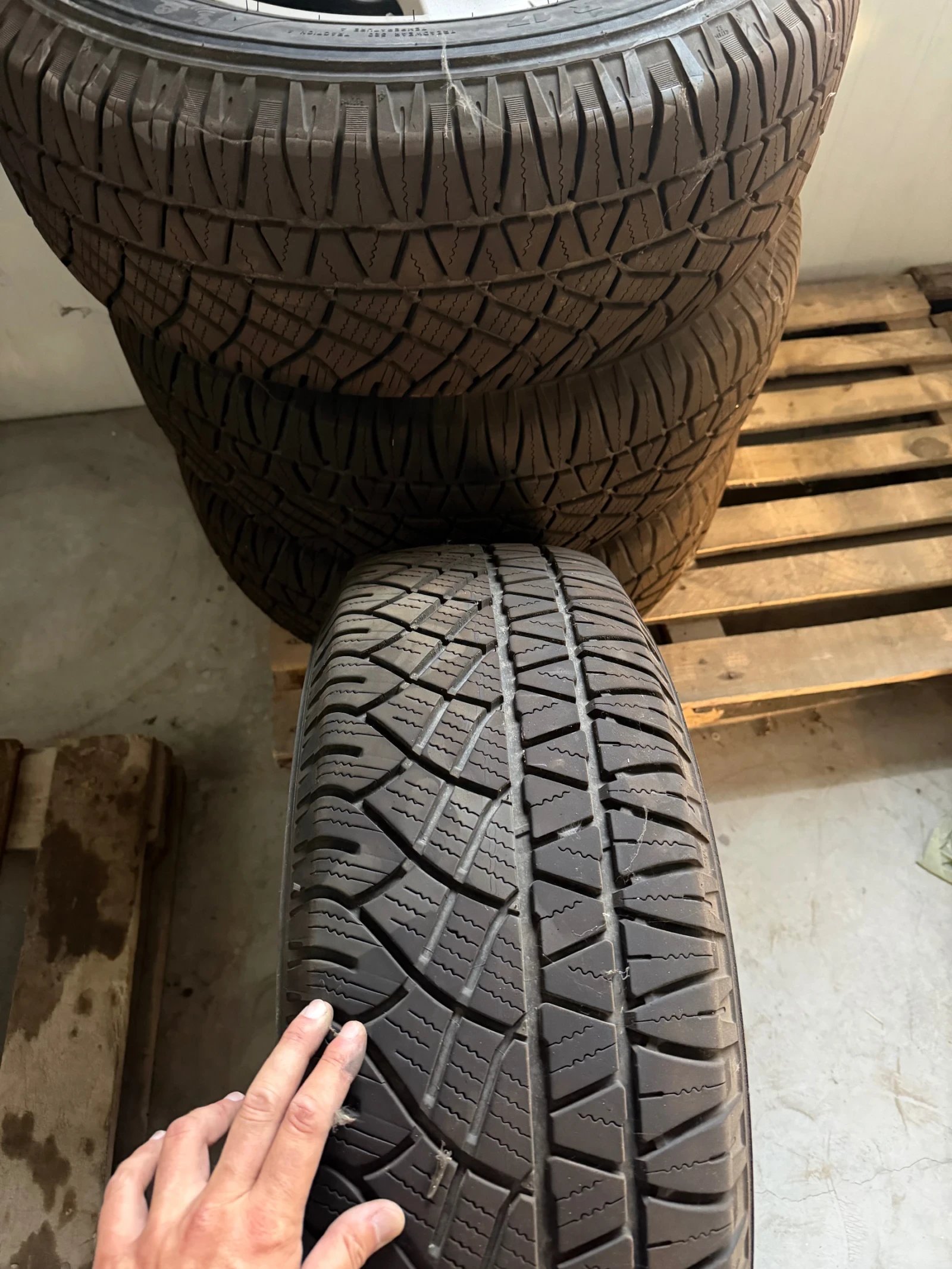 Гуми с джанти Michelin 265/65R17, снимка 2 - Гуми и джанти - 55206600