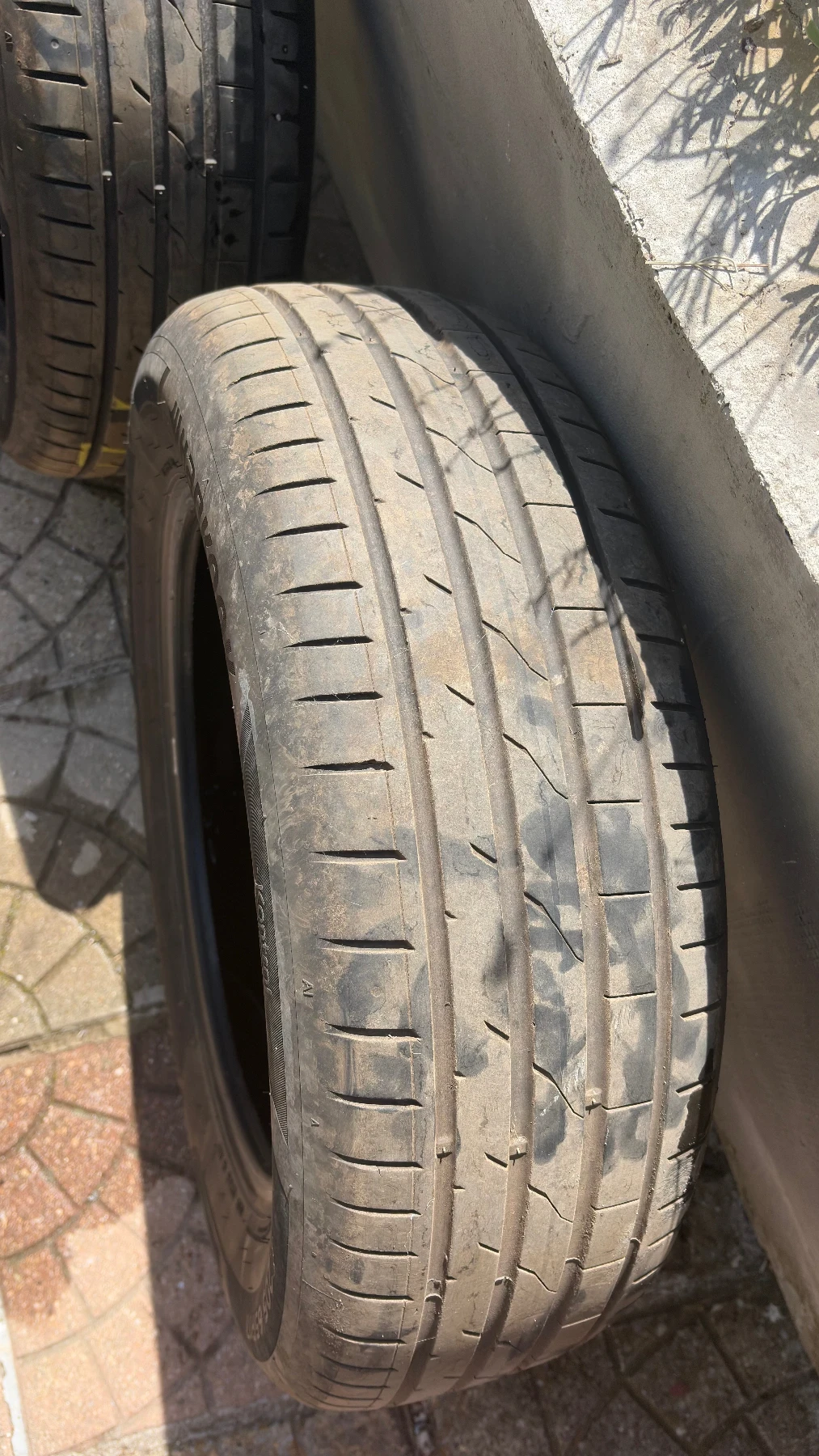 Гуми Летни 205/65R17, снимка 3 - Гуми и джанти - 55608192