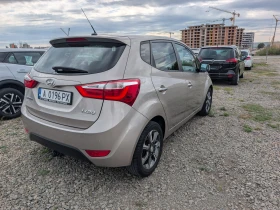 Hyundai Ix20 1.6i Automatic/Camera/Navigation/63хил.км., снимка 4
