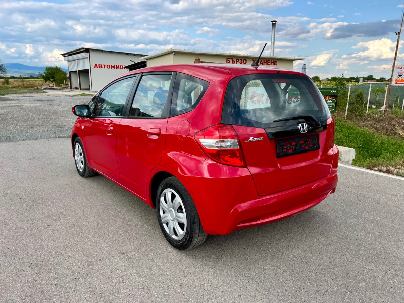 Honda Jazz 1.2i 90kc верига Facelift, снимка 7 - Автомобили и джипове - 46711673