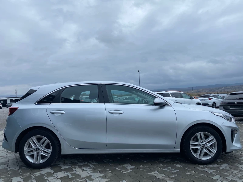 Kia Ceed 1.6crdi, снимка 4 - Автомобили и джипове - 47933088