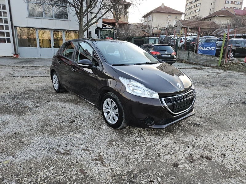 Peugeot 208 1.4i, снимка 1 - Автомобили и джипове - 48378684