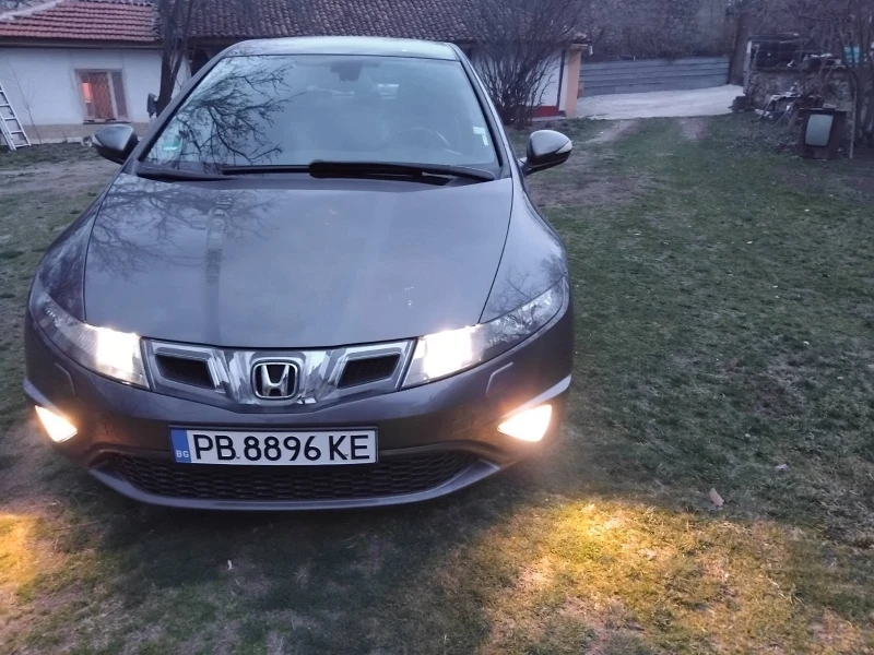 Honda Civic 1.8 140 кс, снимка 2 - Автомобили и джипове - 49476427