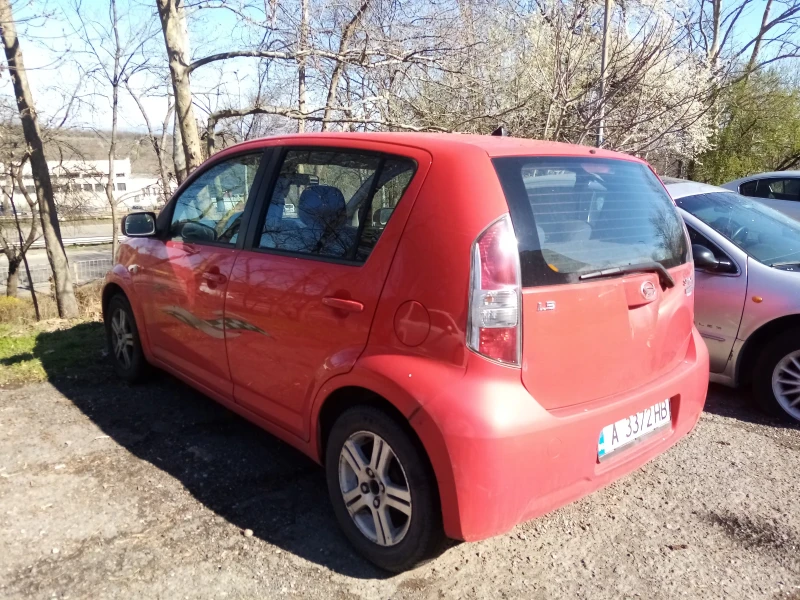 Daihatsu Sirion 1.3 БЕНЗИН , снимка 4 - Автомобили и джипове - 49557222