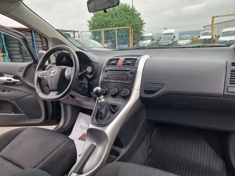 Toyota Auris 1.3VVT-I FACELIFT-10%, снимка 12 - Автомобили и джипове - 51422786