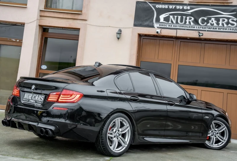 BMW 530 ДИСТРОНИК/ВАКУУМ/KEYLESS/HEAD UP/ПЕЧКА/CARPLAY/, снимка 5 - Автомобили и джипове - 52700125