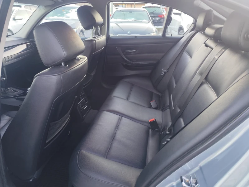 BMW 320 2.0 бензин Автомат, снимка 15 - Автомобили и джипове - 53218090